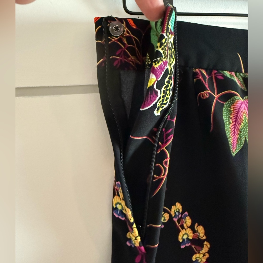 H&M Colorful Bright Floral Wide Leg Gaucho Cropped Pants - Picture 9 of 10